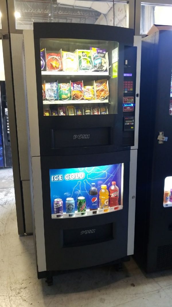 RS800 Credit card capable combo vending machine