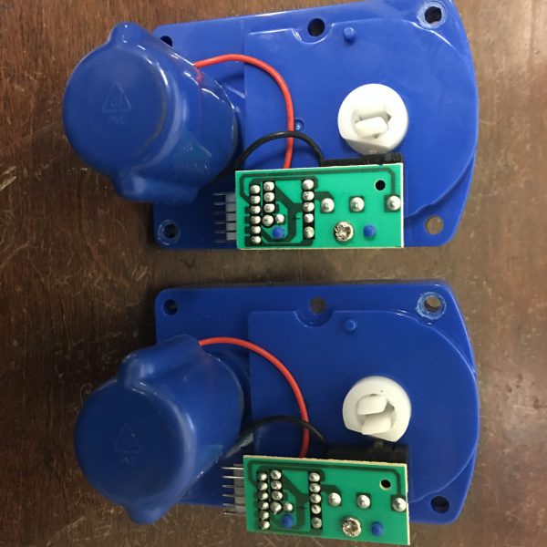 2 BLUE SEAGA / PURCO / PLANET ANTARES CAN / BOTTLE OR SNACK MOTOR