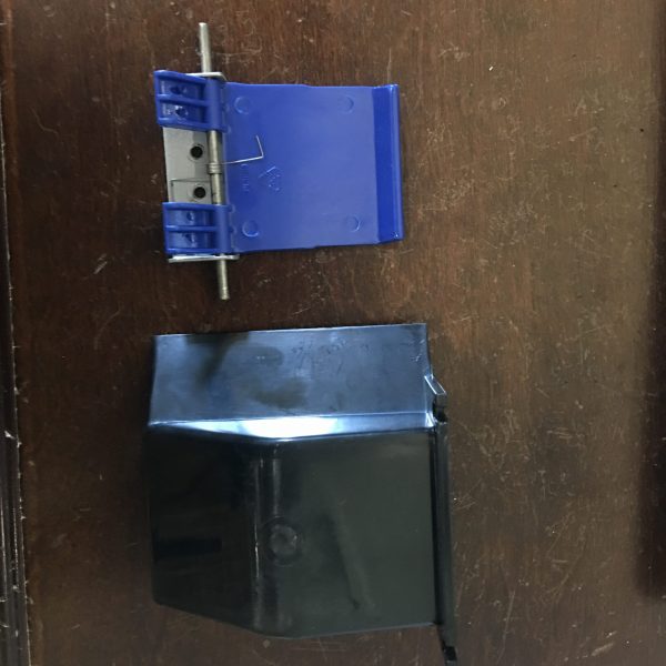 COIN RETURN CUP AND PUSH DOOR - Image 2
