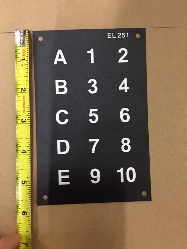 SEAGA BLACK AND WHITE KEYPAD 4"W X 7"L - Image 2
