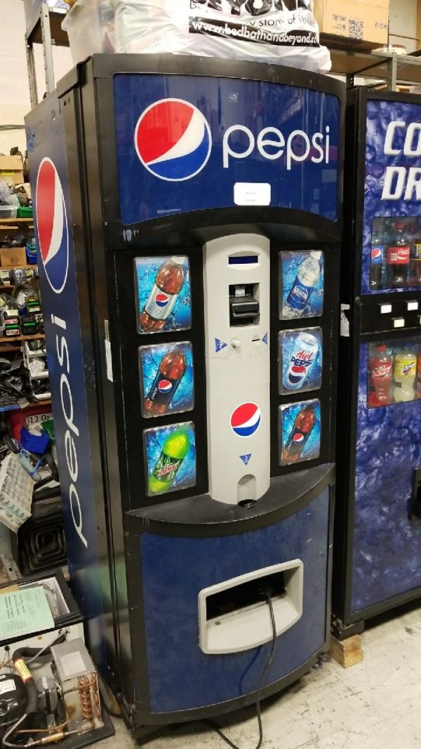 Dixie Narco 276E HVV 6 selection drink machine